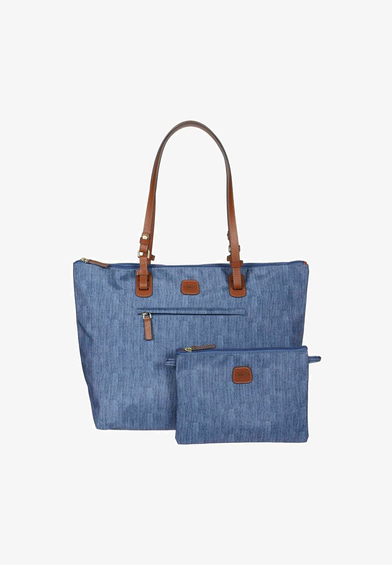 Denim schoudertas met bruine leren banden en accenten; voorzien van een voorzak met rits, inclusief een kleinere bijpassende ritszak.