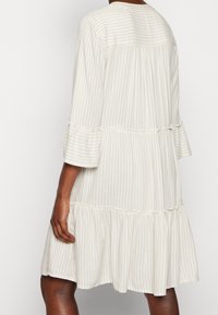 TOM TAILOR Vapaa-ajan mekko - beige