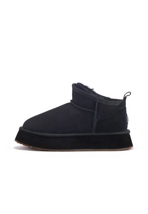 COSY ULTRA PLATFORM - Enkellaarsjes met plateauzool - black