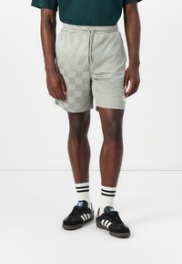 Umbro FOOTBALL - Šorti - harbor mist