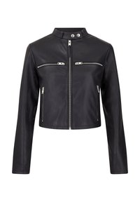 Kort svart läderjacka med ståkrage, silverfärgade blixtlås på två bröstfickor och dragkedjestängning fram. Slät yta.