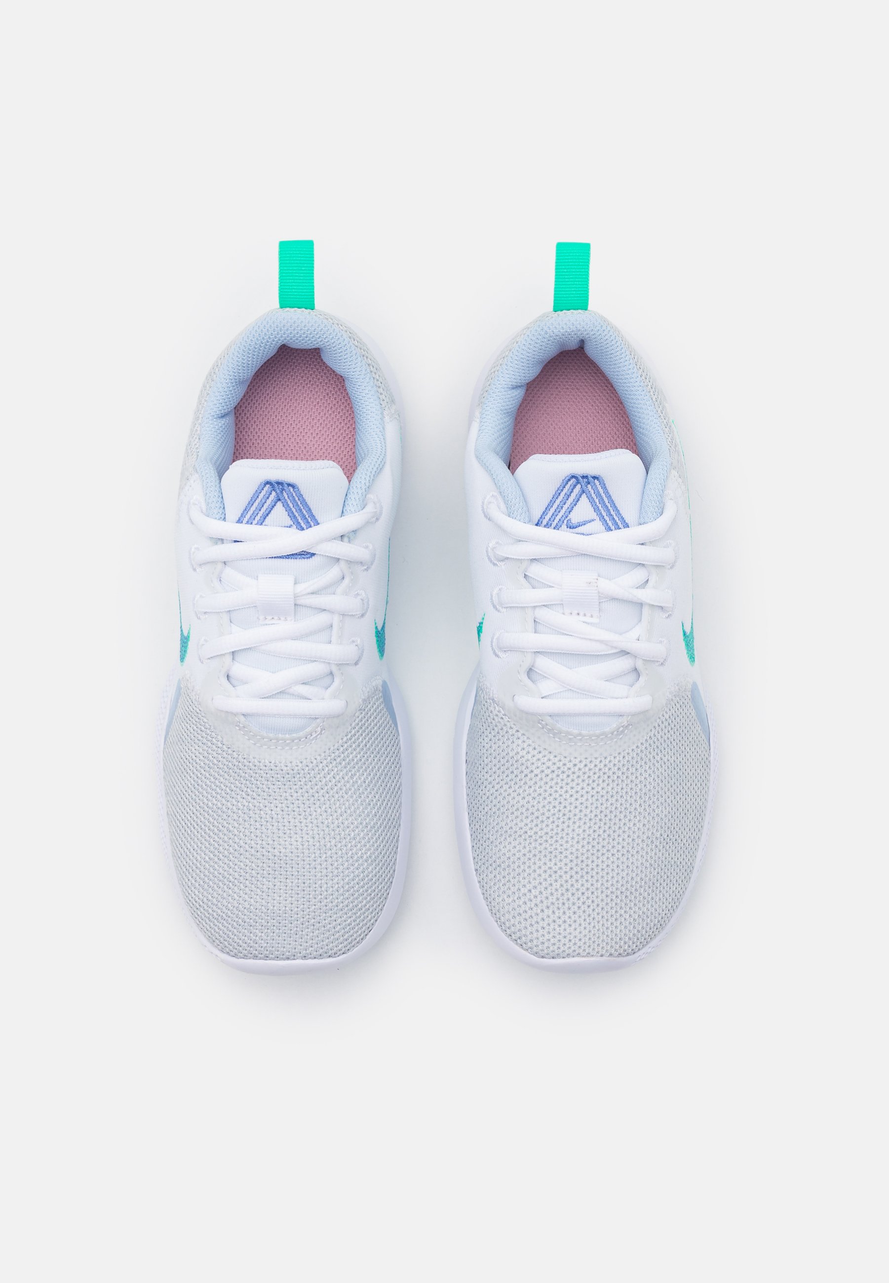 nike flex white shoes