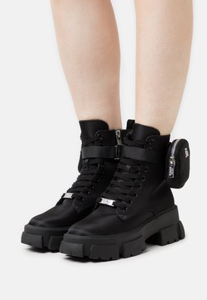 Steve Madden, Bottines à plateau - black