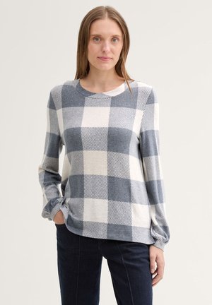 T-shirt à manches longues en gris clair et à motif vichy bleu marine, col rond, en tissu doux, avec une texture subtile et des poignets roulés.