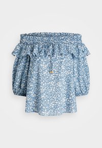 Světle modrá off-shoulder blůza s bílým květinovým potiskem, volánkovým výstřihem, gumičkovým pasem a šňůrkou se zlatými korálky.