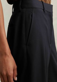 Reiss HAISLEY WIDE - Nadrágok - navy