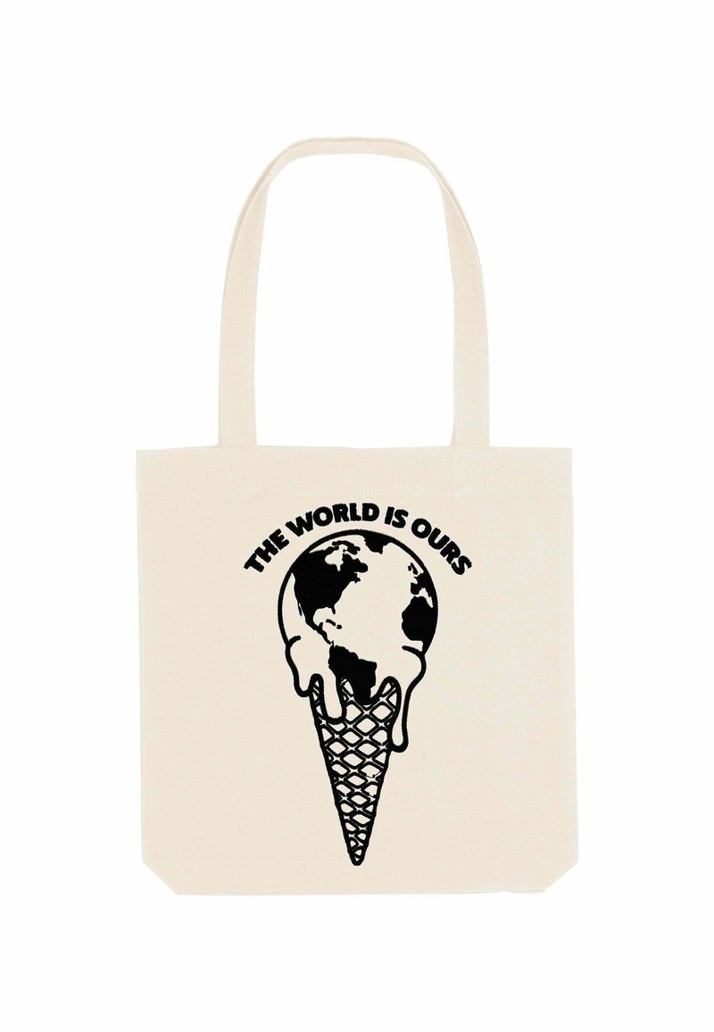 Borsa in tela con grafica nera di un globo che si scioglie come un cono gelato e il testo "IL MONDO È NOSTRO" sopra.