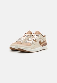 Jordan JORDAN STADIUM 90 UNISEX - Trainers - hemp/light british tan/sail/oatmeal/metallic gold grain