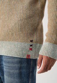 Scotch & Soda ZIP TROYER SWEATER - Pulover - mocha