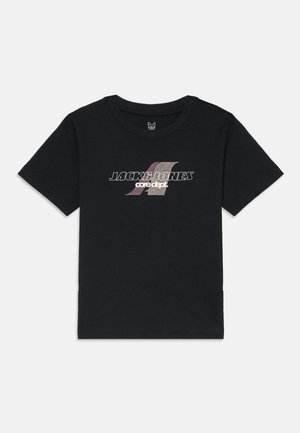T-shirt en coton noir avec le logo "JACK&JONES" en lettres métalliques argentées et roses avec des accents courbés sur le devant. Manches courtes.