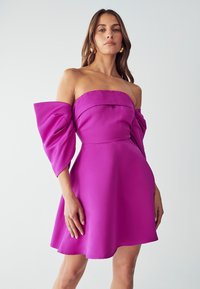 BWLDR CADY - Juhlamekko - magenta