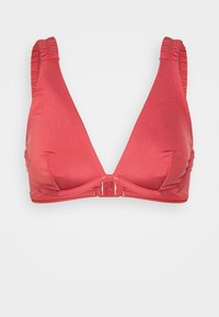 Top de bikini triangular vermelho com alças largas franzidas e fecho de fecho, apresentando uma textura suave e sem padrões ou detalhes visíveis.