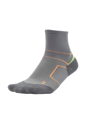 Graue Knöchelsocke mit orangefarbenen und grünen Akzenten, strukturiertem Stoff und geripptem Bündchen, speziell für den linken Fuß.