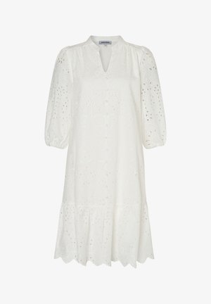 Weißes knielanges Kleid mit aufgebauschten dreiviertellangen Ärmeln, Knopfleiste vorne, V-Ausschnitt und durchgehendem Lochspitzen-Blumenmuster.