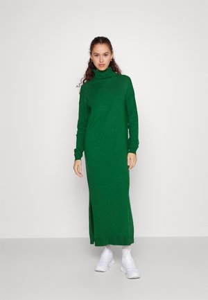 ROLLKRAGEN BASIC MAXI STRICKKLEID - Robe longue - green
