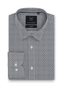 Slim-fit koszula w czarno-białym kolorze z geometrycznym wzorem, z klasycznym kołnierzykiem i zapięciem na guziki z białymi guzikami.