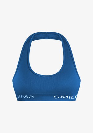 Blauwe geribbelde sportbeha met een ronde halslijn en brede bandjes. Heeft een contrasterende witte logoband aan de onderkant. Gladde textuur, aansluitend ontwerp.