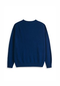 Maglione a maglia blu navy con scollo a girocollo, maniche lunghe e orlo aderente. Texture morbida con una finitura sottile. Dettagli di cucitura visibili.