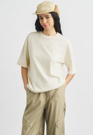 ESSENTIAL SIMPLE DOME TEE - Basic póló - white dune