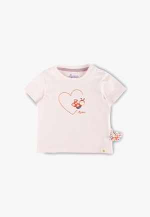 Helles rosa T-Shirt mit kurzen Ärmeln aus Baumwolle. Mit einer roten Herzkontur und einer Cartoon-Marienkäfer-Grafik. Mit einem Marienkäfer-Tag-Detail.
