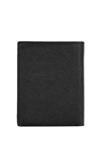 Zwarte bifold portemonnee van gestructureerd leer, met een gladde oppervlakte en een eenvoudig ontwerp met gestikte randen. Geen zichtbare hardware of accenten.