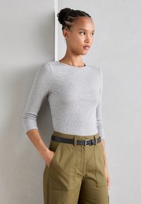 Marc O'Polo 3/4 SLEEVE FINE BINDING AT NECK - Långärmad tröja - soft stone melange