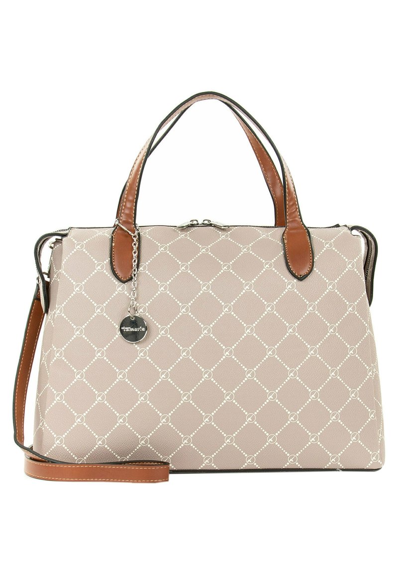 Beige kabelka z texturovaného materiálu s hnědými koženými rukojeťmi a akcenty. Disponuje diamantovým vzorem a kovovým přívěskem.