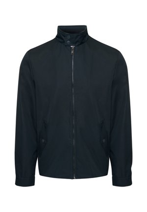 Schwarze leichte Herrenjacke mit hohem Kragen, Frontreißverschluss, knöpfbaren Manschetten und zwei vorderen Klappentaschen mit Knöpfen.