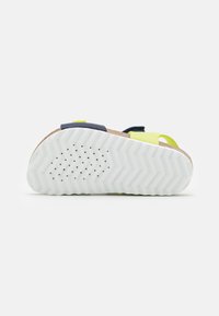 Geox GHITA BOY - Sandálias - lime/navy