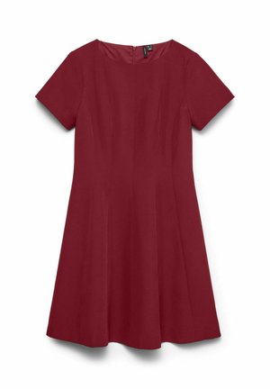 Robe à manches courtes couleur bordeaux avec un corsage ajusté et une jupe évasée. Dotée d'un col rond et d'une fermeture éclair dissimulée au dos. Texture de tissu lisse.