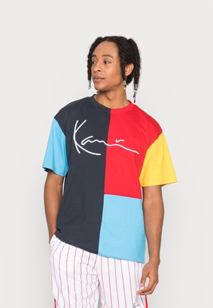SIGNATURE BLOCK TEE UNISEX - Print T-shirt - multicolor