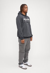 Jack & Jones JJALVIS HOOD 2 PACK - Sweatshirt - navy/black