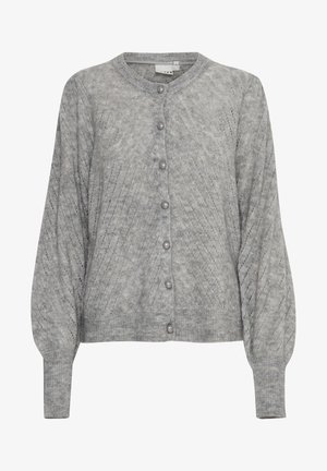 Sivi pleteni kardigan s okruglim izrezom, prednjim kopčanjem na dugmad, napučenim dugim rukavima i teksturiranim dijamantnim uzorkom širom.