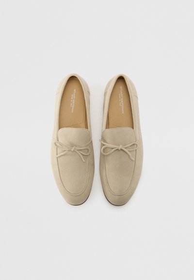 Stuart Weitzman BENNETT jasny brąz