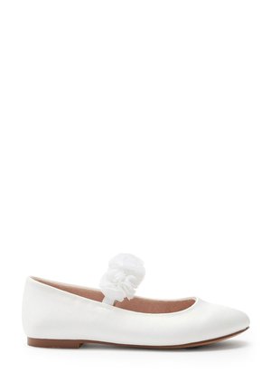 STAIN RESISTANT CORSAGE FLOWER OCCASION SHOESFIT (F) - Baleriny z zapięciem
