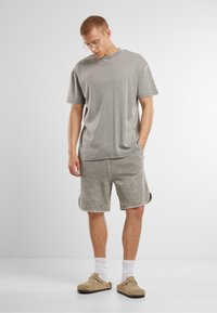 Urban Classics WASHED TEE - Paprasti marškinėliai - steelgrey