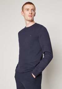 Tommy Hilfiger CLASSIC CREW NECK - Maglione - desert sky