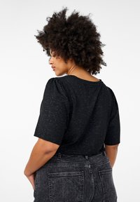 Zizzi Osnovna majica kratkih rukava - black sliver lurex