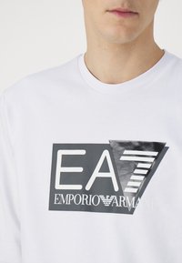 EA7 Emporio Armani Felpa - bianco