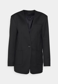 Černý upravený blazer s jednořadým zapínáním, klopovými límci, dvěma předními kapsami a elegantní podšívkou. Hladká textilie.