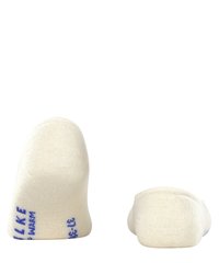Beige low-cut socks with a smooth texture, reinforced heel, and blue script branding on the sole, designed for comfort and discreet wear.