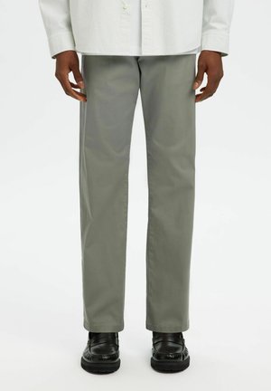 STRAIGHT NEW MILES FLEX - Chino - vetiver