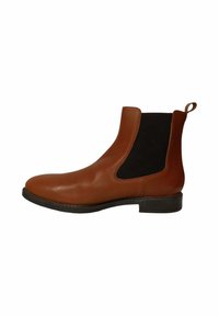 Botín Chelsea de cuero marrón con paneles laterales elásticos negros, punta redondeada y una pequeña lengüeta en la parte trasera. Costura decorativa en la suela.