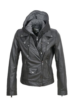 Chaqueta de motorista negra de cuero sintético con cremallera asimétrica, detalles de botones a presión, bolsillos con cremallera y capucha de tela gris adjunta con cordones.