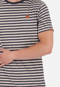 Alife & Kickin Rundhalsshirt »NicAK Z Shirt Herren Kurzarmshirt, Shirt« Für