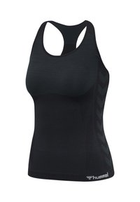 Débardeur de sport noir sans manches avec dos nageur, tissu texturé, et motif chevron subtil sur les côtés, marqué "hummel" à l'ourlet.