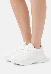 Even&Odd by Zalando - Baskets basses - white Image miniature 1