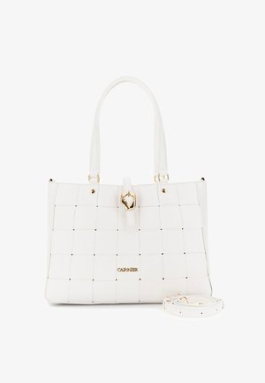 Borsa a tracolla bianca in pelle intrecciata con due manici, dettaglio fibbia color oro, logo del marchio sul davanti e tracolla removibile abbinata accanto.