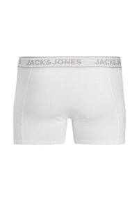 Fehér boxer alsónadrág puha anyagból, szürke elasztikus derékkal, amelyen a "JACK & JONES" felirat kontrasztos színben szerepel.