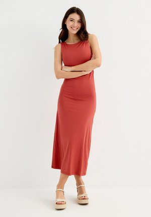 MIDI FRUNCIDO - Vestido ligero - rojo